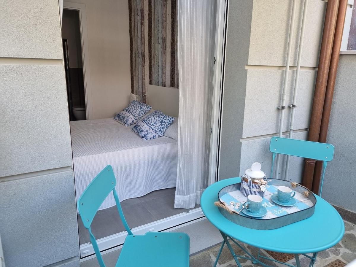 Hotel Residenza Azzurra Cattolica Exterior foto