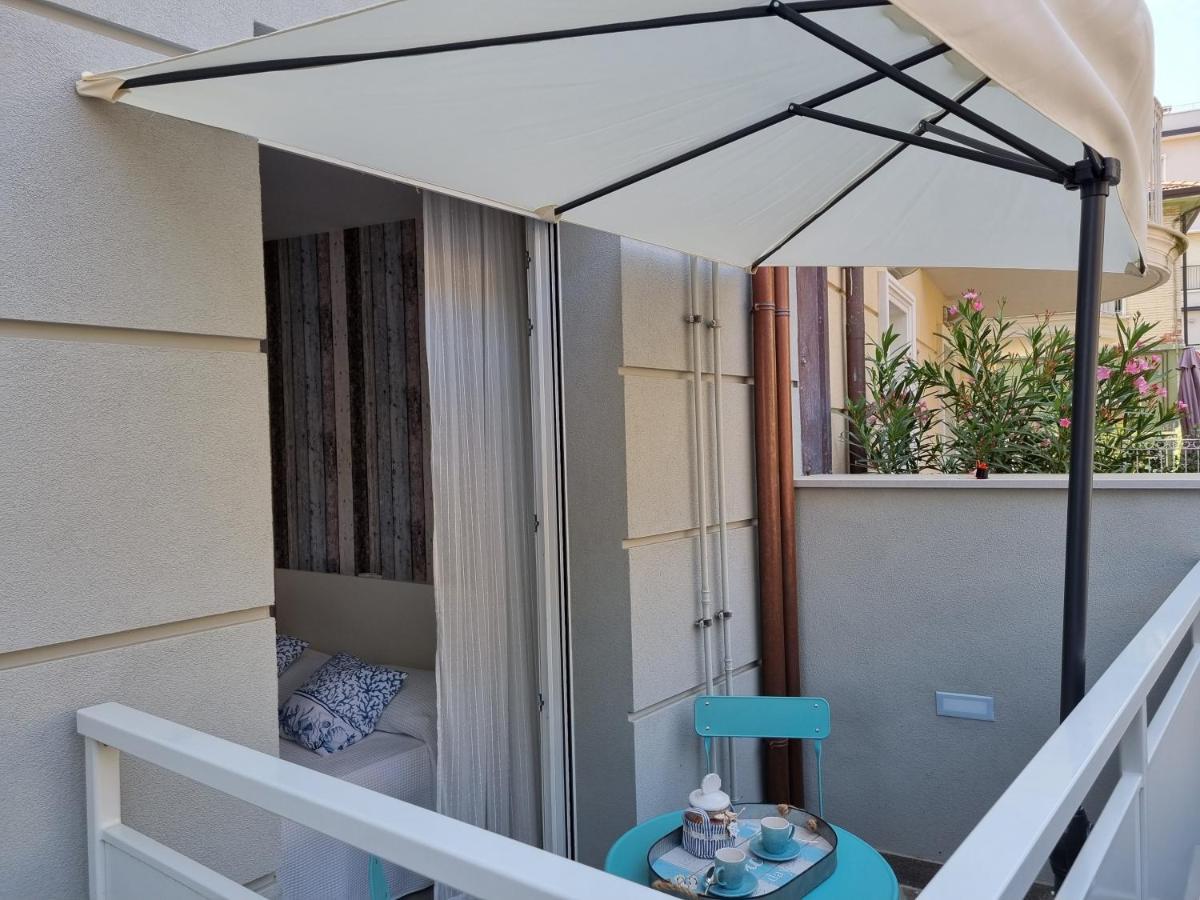 Hotel Residenza Azzurra Cattolica Exterior foto